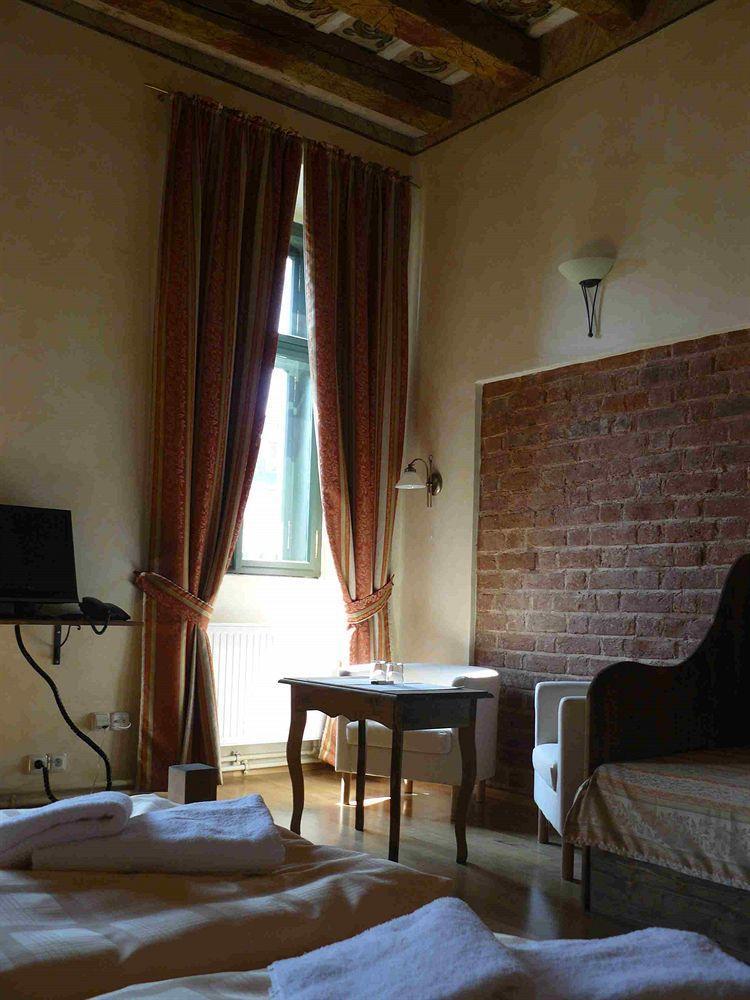 Hotel Opat Kutná Hora Quarto foto